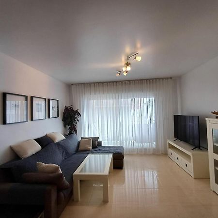 Шикарная квартира на первой линии -Luxury apartment on the first line sea Торевьиа Экстерьер фото