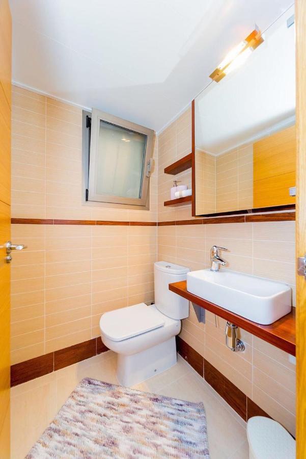 Шикарная квартира на первой линии -Luxury apartment on the first line sea Торевьиа Экстерьер фото
